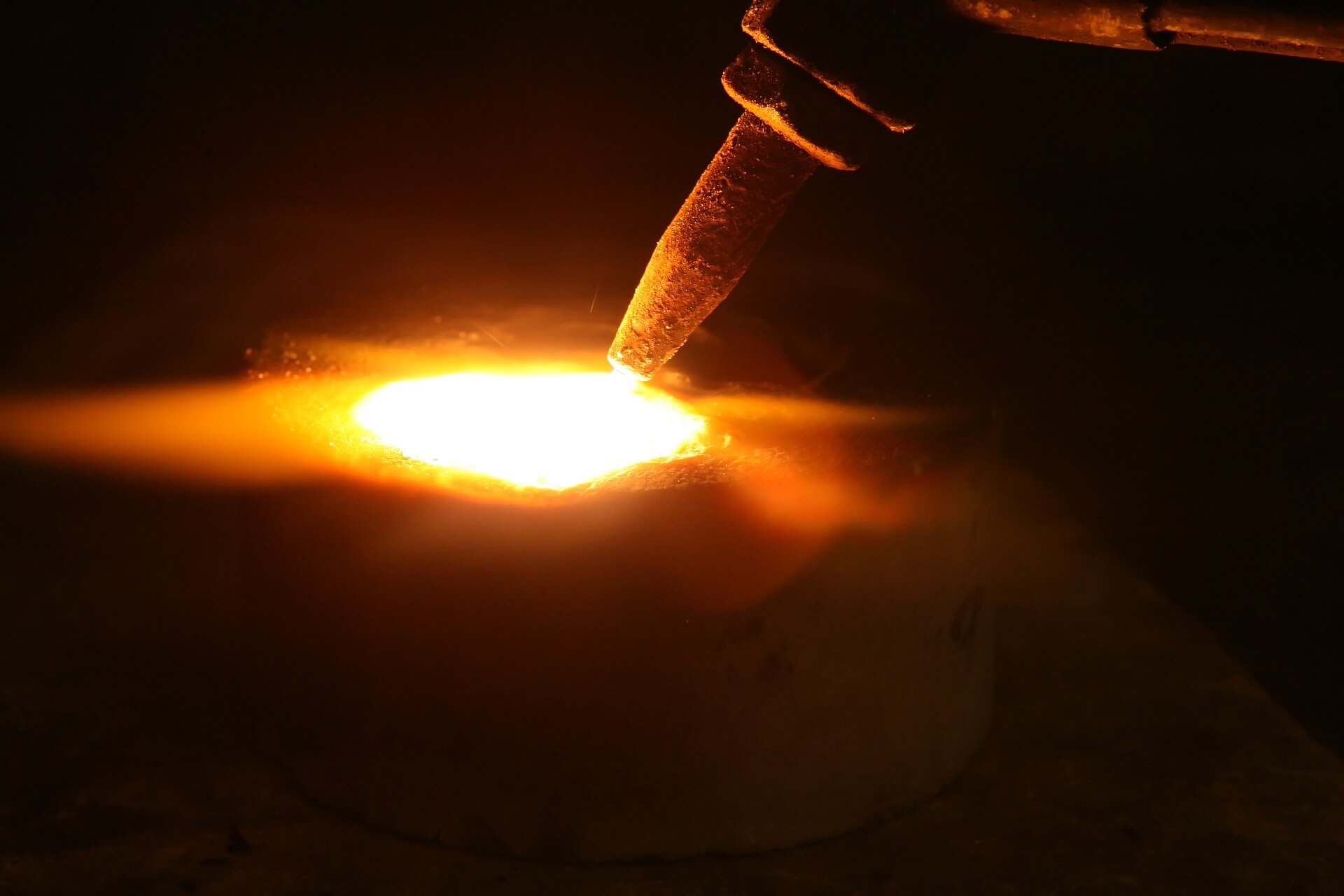 Oxygen-acetylene welding is the most dangerous type of welding